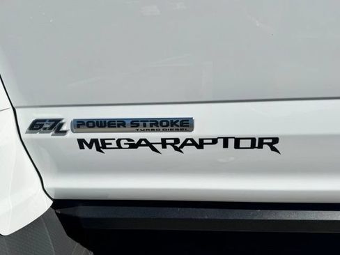 Used 2022 Ford F250 Lariat w/ Lariat Ultimate Package AWD/4WD image 18