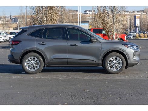 Used 2025 Ford Escape Active w/ Tech Pack #1 image 2