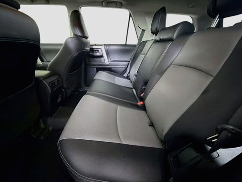 Used 2022 Toyota 4Runner SR5 Premium w/ Moonroof Package AWD/4WD image 28