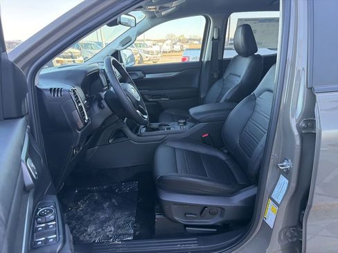 New 2025 Ford Ranger Lariat w/ FX4 Off-Road Package image 13