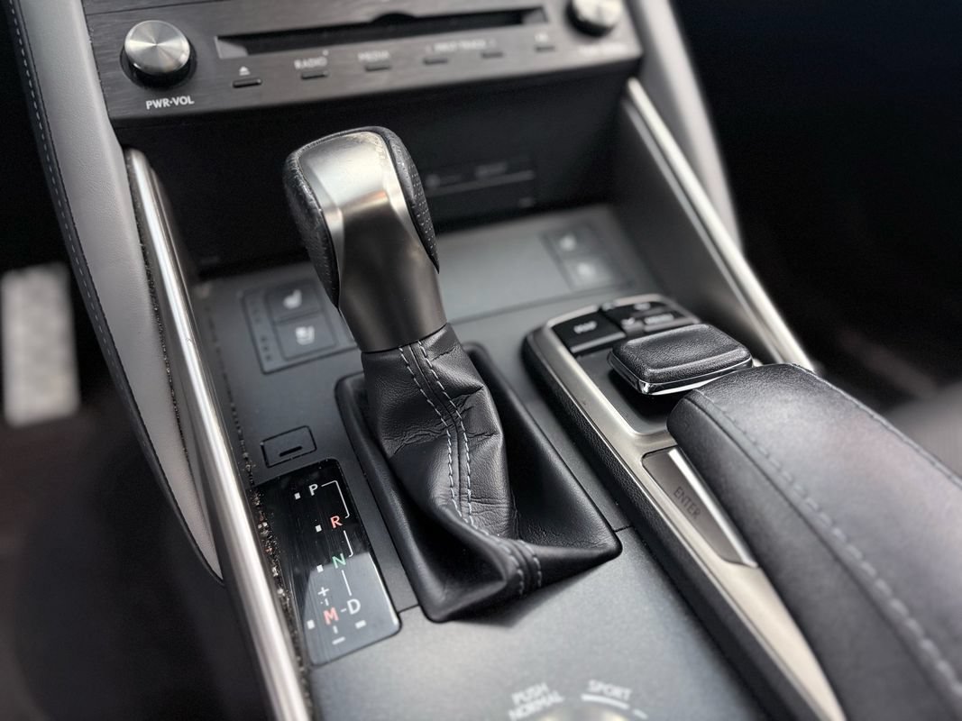 Used 2020 Lexus IS 300 F Sport w/ Blackline Edition AWD/4WD image 28