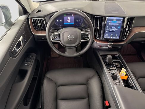 Used 2023 Volvo XC60 B5 Plus w/ Climate Package AWD/4WD image 24