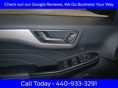 Certified 2022 Ford Escape SE w/ Cold Weather Package image 29