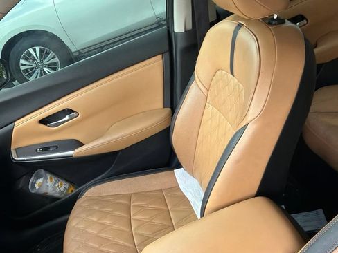 Used 2020 Nissan Sentra SV w/ SV Premium Package FWD image 5