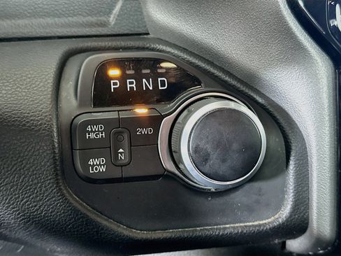 Used 2024 RAM 2500 Big Horn w/ Safety Group AWD/4WD image 24