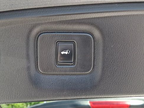 Used 2020 INFINITI QX60 Luxe w/ Sensory Package AWD/4WD image 30