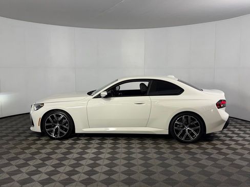 Used 2024 BMW 230i Coupe w/ Convenience Package RWD image 16