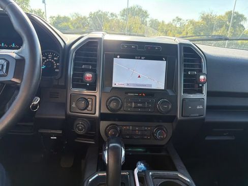 Used 2019 Ford F150 XLT w/ Equipment Group 302A Luxury AWD/4WD image 15