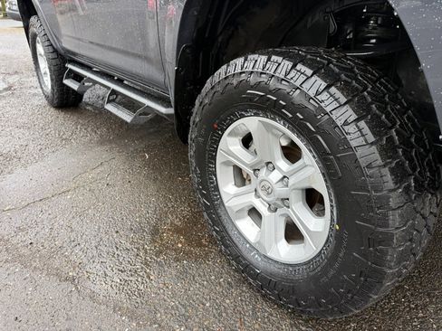 Used 2024 Toyota 4Runner SR5 image 13