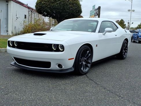 Certified 2021 Dodge Challenger R/T Scat Pack image 3