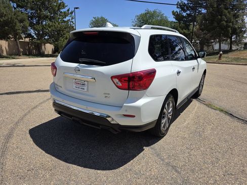 Used 2020 Nissan Pathfinder SV AWD/4WD image 7