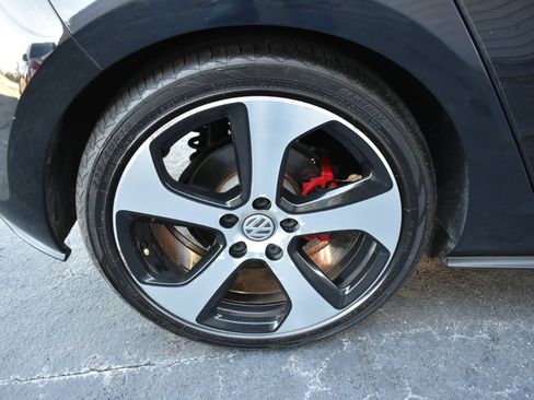 Used 2017 Volkswagen GTI S image 32
