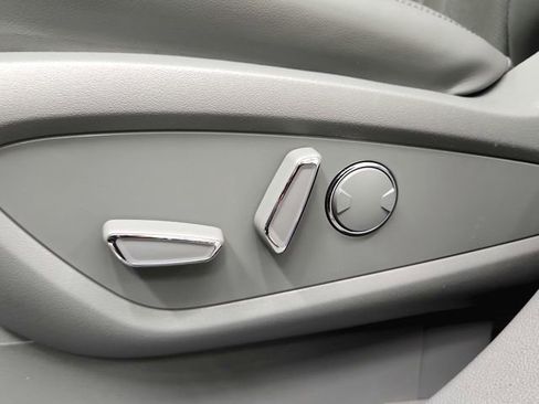 Used 2021 Lincoln Nautilus Reserve image 31