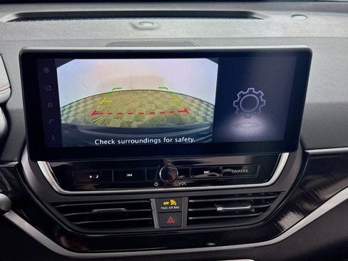 New 2025 Nissan Altima 2.5 SR w/ SR Premium Package image 11