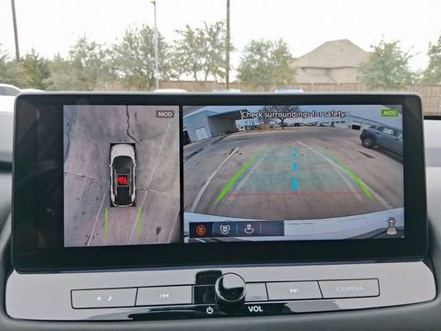 New 2026 Nissan Rogue Platinum image 9