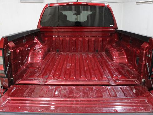 Used 2024 Nissan Frontier SV w/ Technology Package RWD image 24