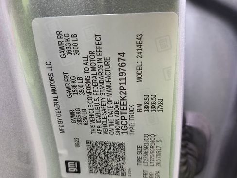 Used 2023 Chevrolet Colorado Trail Boss AWD/4WD image 42
