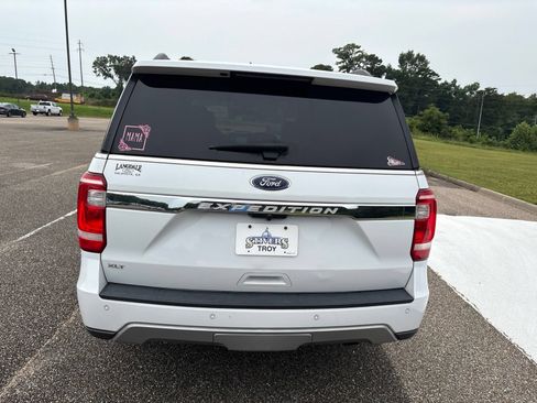 Used 2020 Ford Expedition XLT w/ Equipment Group 201A AWD/4WD image 4
