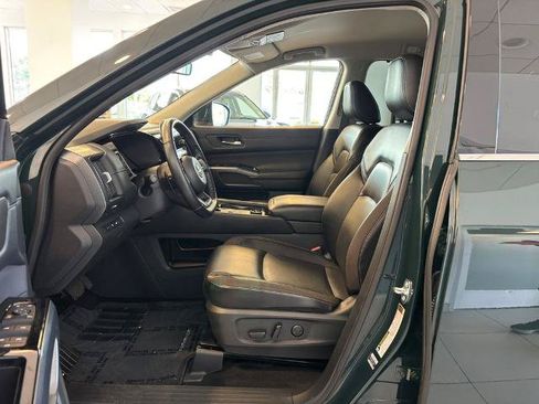 Certified 2024 Nissan Pathfinder SL AWD/4WD image 14