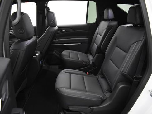 New 2026 Chevrolet Traverse LT w/ Driver Confidence Package image 18