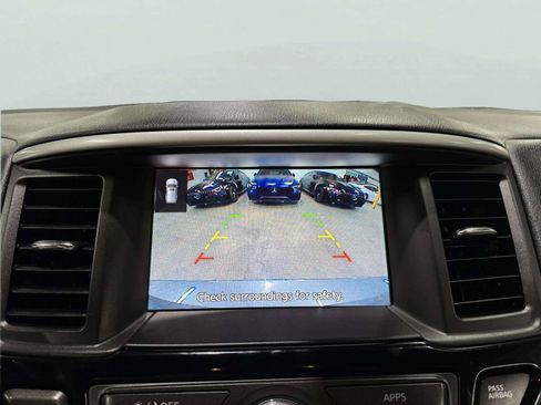 Used 2019 Nissan Pathfinder SV AWD/4WD image 40