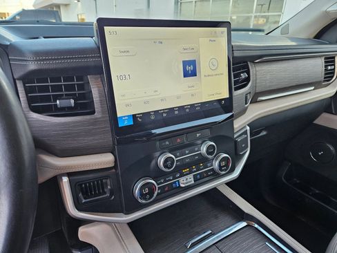 Used 2024 Ford Expedition Max Limited image 15