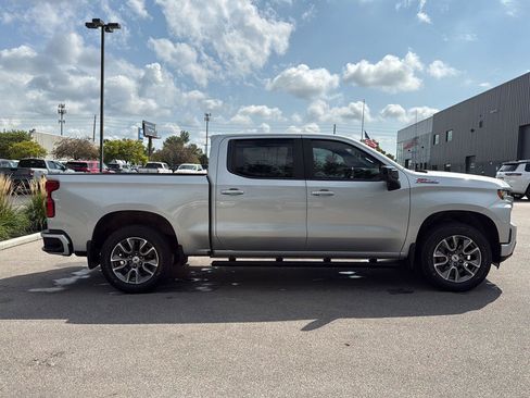 Used 2021 Chevrolet Silverado 1500 RST AWD/4WD image 2