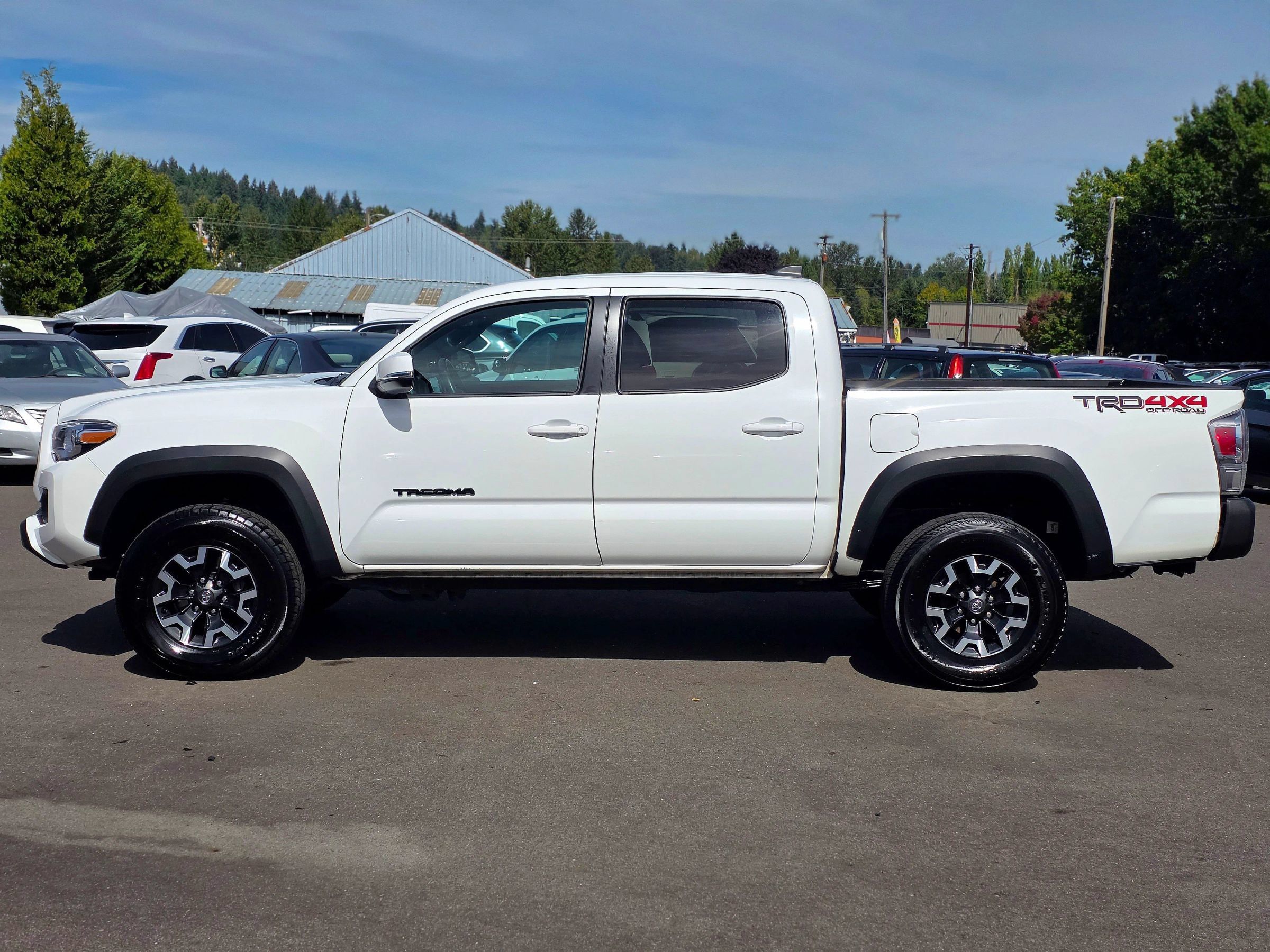 Used 2023 Toyota Tacoma TRD Off-Road AWD/4WD image 7