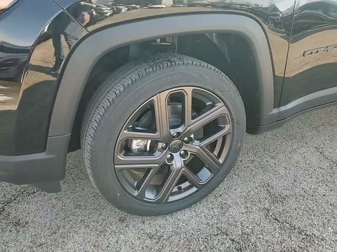 New 2026 Jeep Compass Latitude AWD/4WD image 18