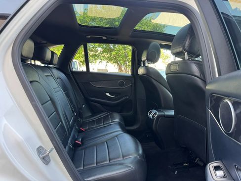 Used 2018 Mercedes-Benz GLC 300 image 27