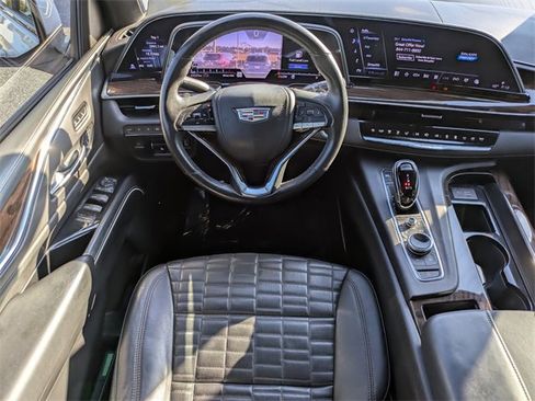 Used 2023 Cadillac Escalade Sport Platinum w/ LPO, ONYX Package image 16