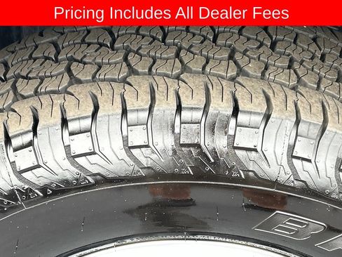Used 2025 Toyota Tacoma TRD Off-Road w/ TRD Off Road Upgrade Package AWD/4WD image 22