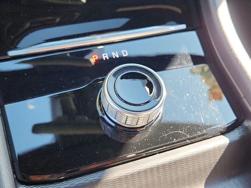 Certified 2025 Jeep Grand Cherokee Altitude image 18