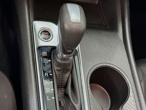 Used 2025 Nissan Altima 2.5 SV FWD image 24
