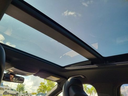 Used 2015 Lincoln MKC AWD w/ Equipment Group 101A Select image 22