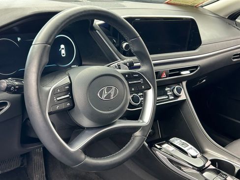 Used 2023 Hyundai Sonata Limited w/ Preferred Accessory Package FWD image 54