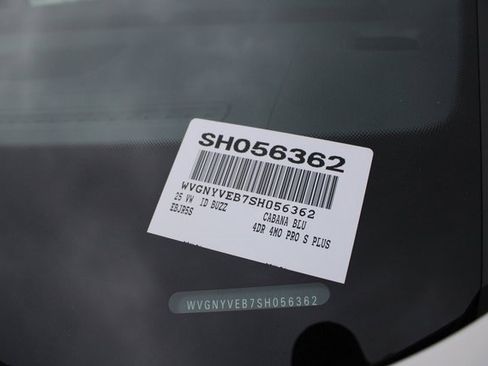 New 2025 Volkswagen ID. Buzz Pro S Plus image 34