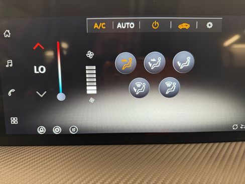 Used 2026 Nissan Kicks SR FWD image 18