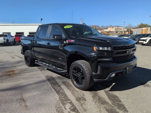 Used 2020 Chevrolet Silverado 1500 LT Trail Boss image 3