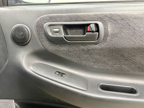 Used 1997 Acura Integra LS image 24