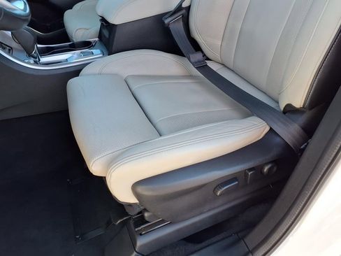 Certified 2022 Subaru Ascent Limited w/ Technology Package image 26