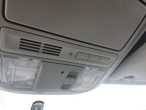 Used 2017 Honda Pilot EX image 27