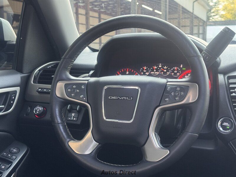 Used 2015 GMC Yukon 4x4 Denali w/ Premium Package w/ Premium Package image 43