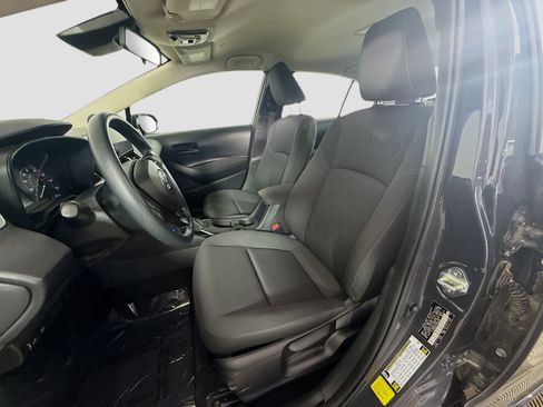 Used 2023 Toyota Corolla LE FWD image 21