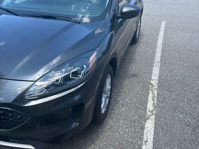 Used 2020 Ford Escape SE