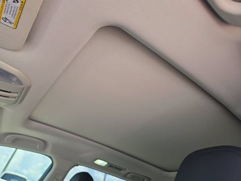 Used 2023 Subaru Ascent Touring AWD/4WD image 16