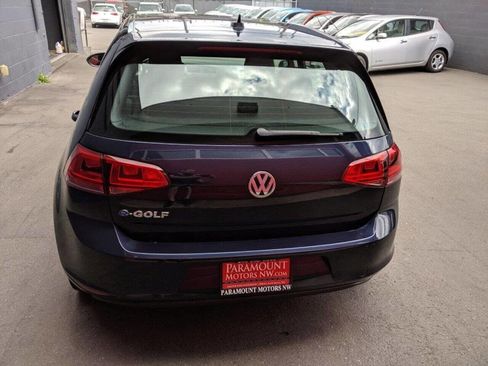 Used 2016 Volkswagen e-Golf SE w/ DC Fast Charging Package image 4