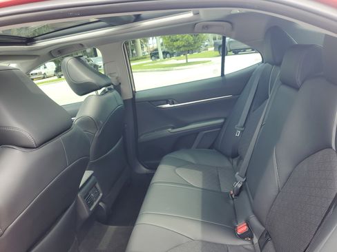 Used 2024 Toyota Camry XSE FWD image 11