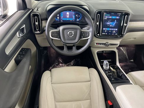 Used 2023 Volvo XC40 B4 Plus w/ Driver Assist Package FWD image 23