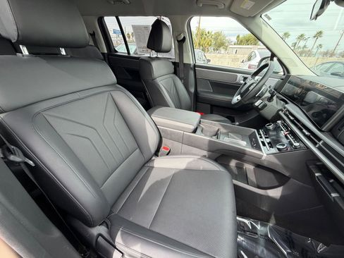 Used 2025 Hyundai Santa Fe SEL AWD/4WD image 37
